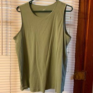 Excellent condition, 1X, scoop neck tank/shell, sage green